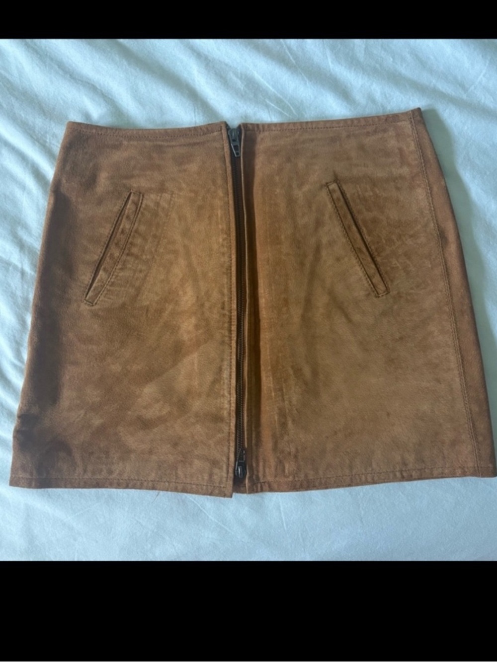 Blank NYC Chestnut Suede Front-Zip Mini Skirt Size 28